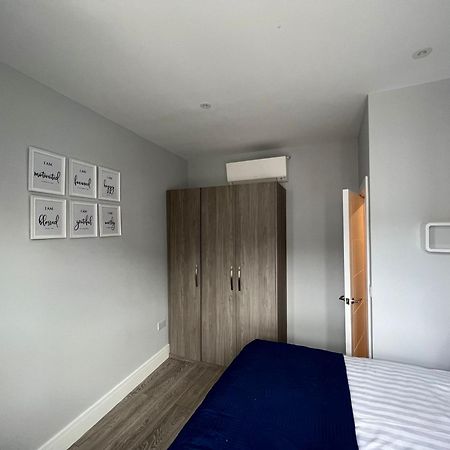 Aisiki Apartments At Stanhope Road, North Finchley, Airconditioned Multiple 2 Or 3-Bedroom, Pet-Friendly Duplex Flats, King Or Twin Beds, Airconditioned & Free Wi-Fi Zewnętrze zdjęcie