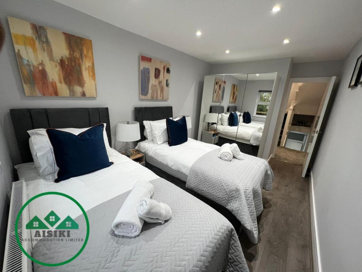 Aisiki Apartments At Stanhope Road, North Finchley, Airconditioned Multiple 2 Or 3-Bedroom, Pet-Friendly Duplex Flats, King Or Twin Beds, Airconditioned & Free Wi-Fi Zewnętrze zdjęcie