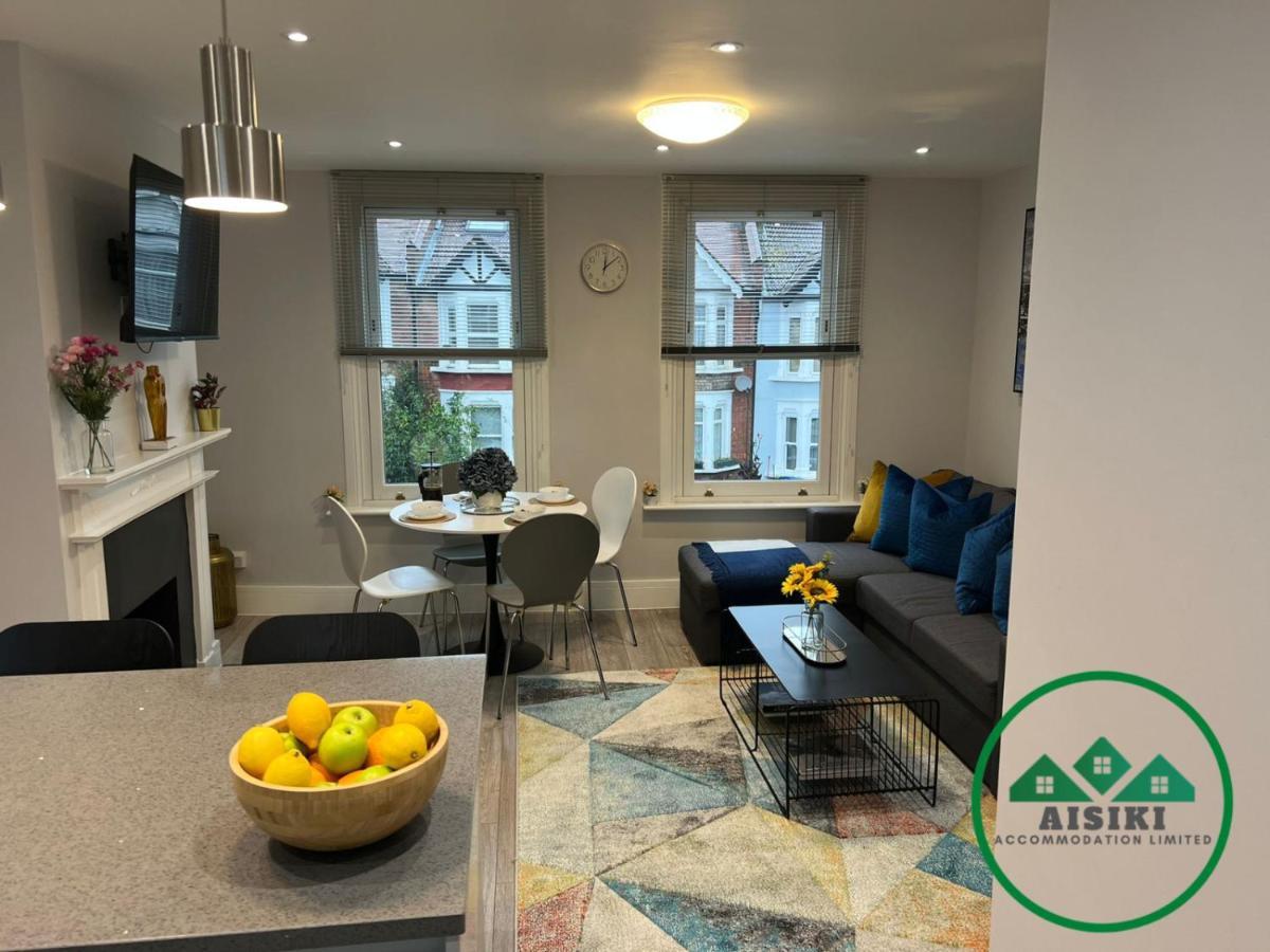Aisiki Apartments At Stanhope Road, North Finchley, Airconditioned Multiple 2 Or 3-Bedroom, Pet-Friendly Duplex Flats, King Or Twin Beds, Airconditioned & Free Wi-Fi Zewnętrze zdjęcie