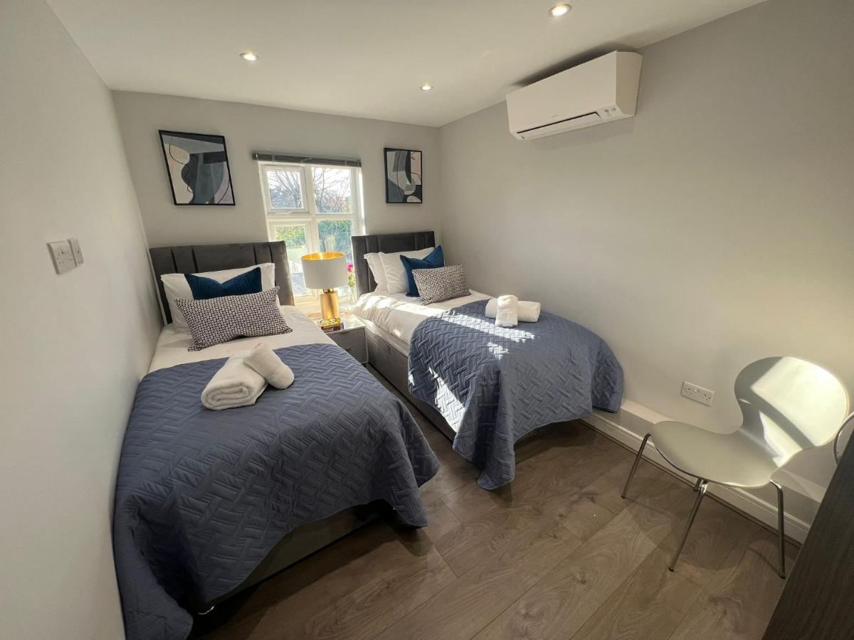 Aisiki Apartments At Stanhope Road, North Finchley, Airconditioned Multiple 2 Or 3-Bedroom, Pet-Friendly Duplex Flats, King Or Twin Beds, Airconditioned & Free Wi-Fi Zewnętrze zdjęcie