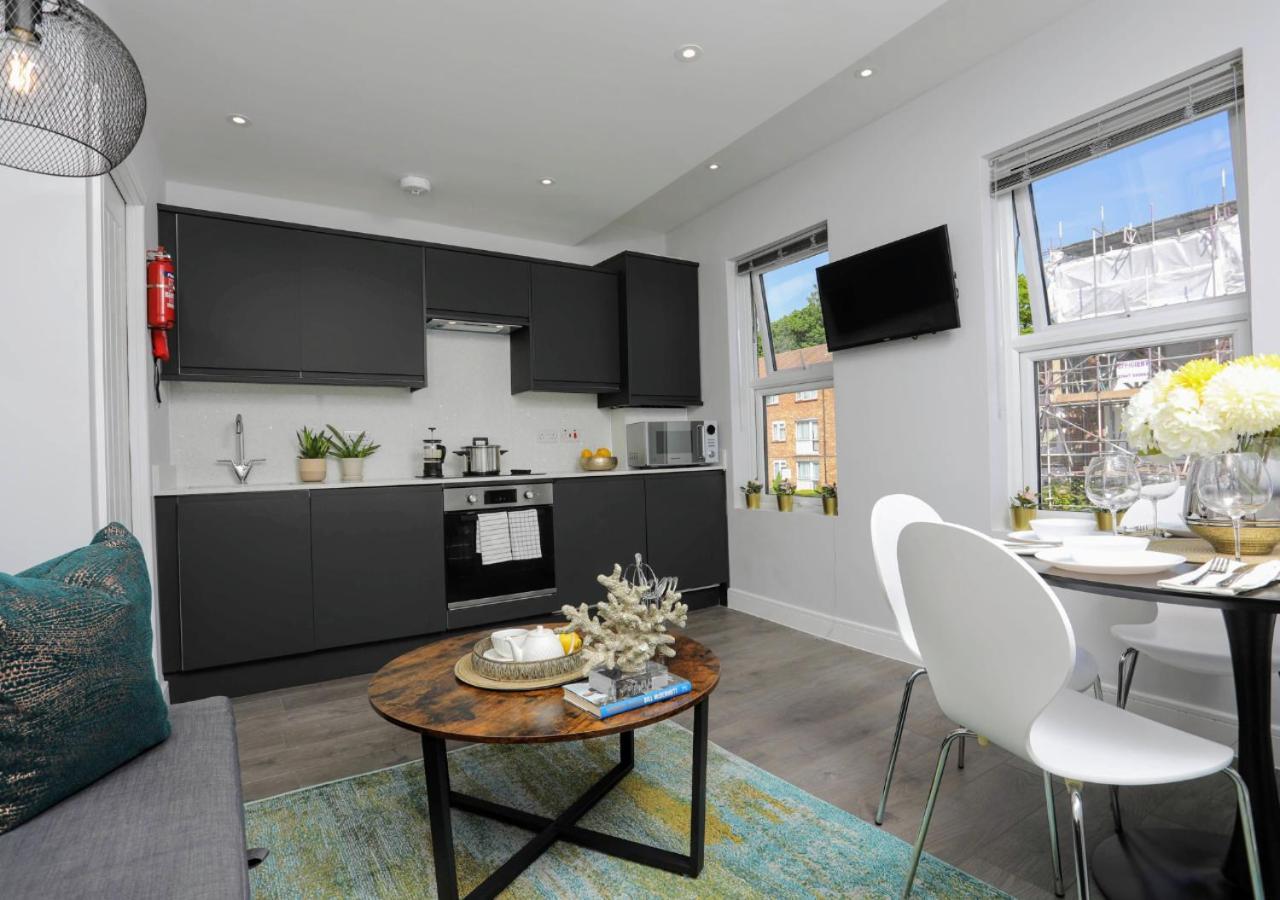 Aisiki Apartments At Stanhope Road, North Finchley, Airconditioned Multiple 2 Or 3-Bedroom, Pet-Friendly Duplex Flats, King Or Twin Beds, Airconditioned & Free Wi-Fi Zewnętrze zdjęcie