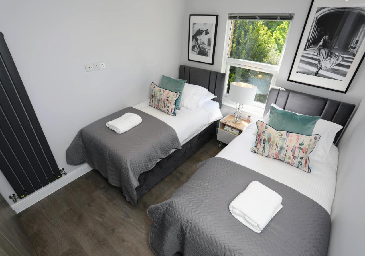 Aisiki Apartments At Stanhope Road, North Finchley, Airconditioned Multiple 2 Or 3-Bedroom, Pet-Friendly Duplex Flats, King Or Twin Beds, Airconditioned & Free Wi-Fi Zewnętrze zdjęcie