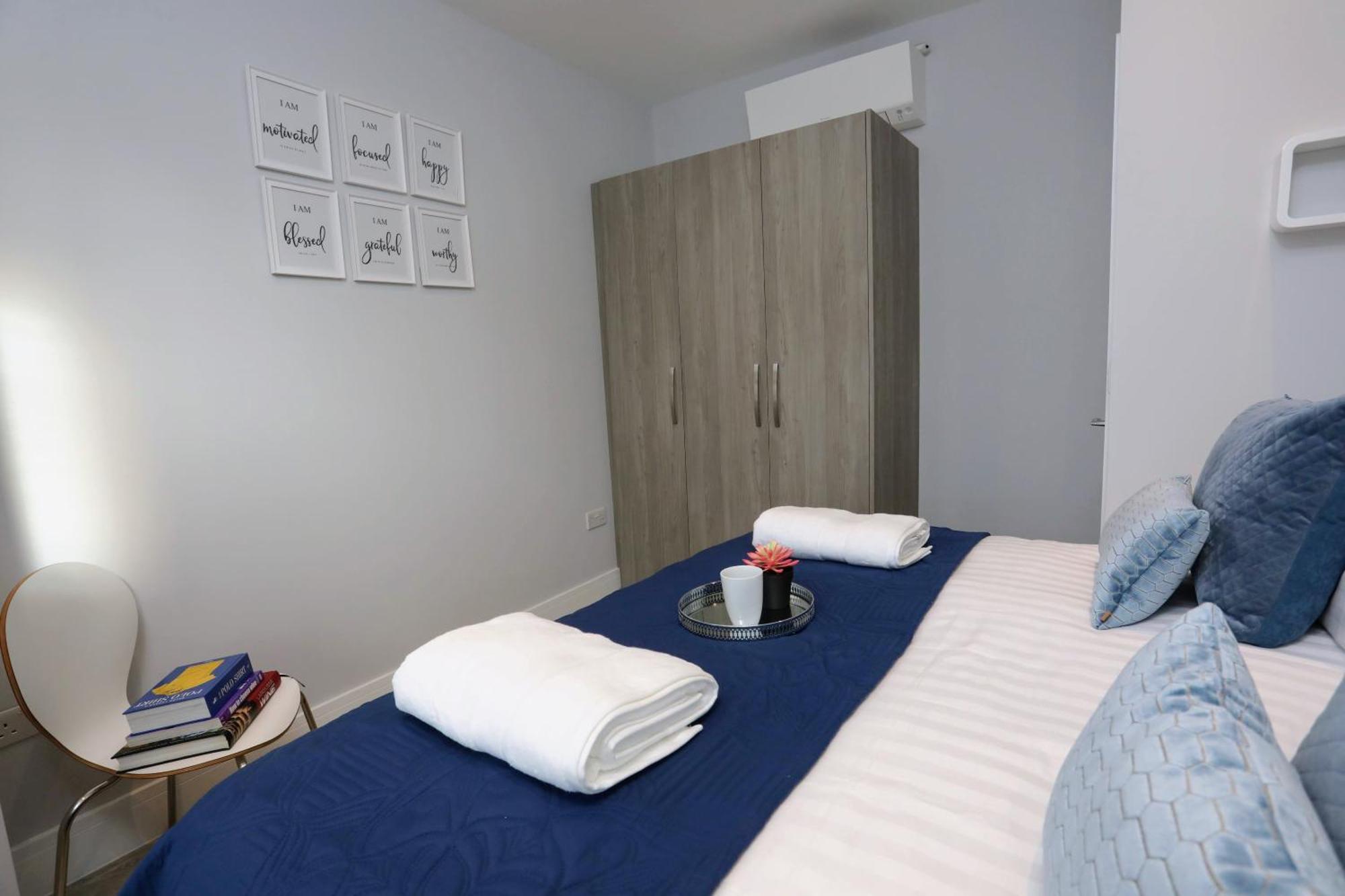 Aisiki Apartments At Stanhope Road, North Finchley, Airconditioned Multiple 2 Or 3-Bedroom, Pet-Friendly Duplex Flats, King Or Twin Beds, Airconditioned & Free Wi-Fi Zewnętrze zdjęcie