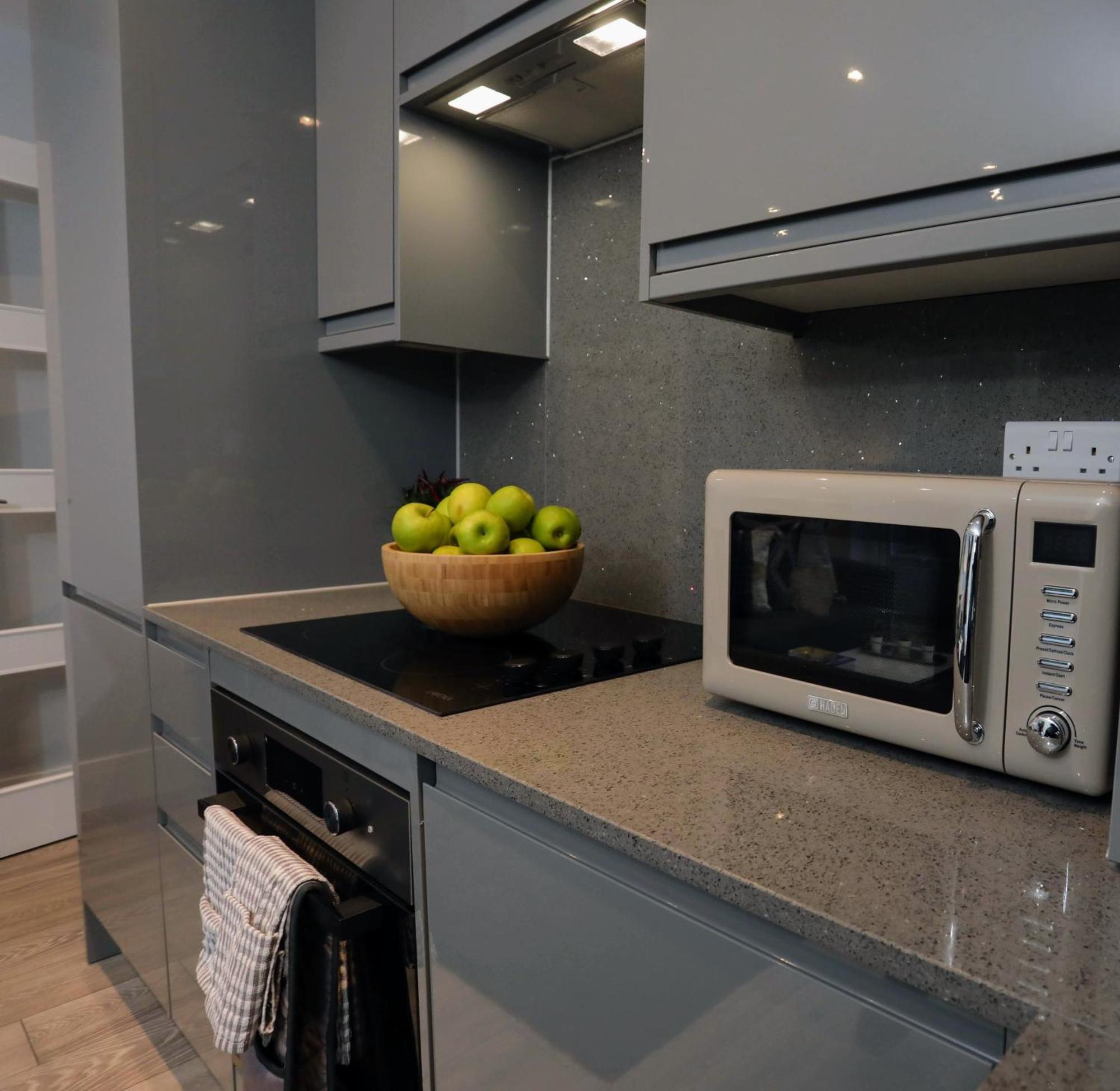 Aisiki Apartments At Stanhope Road, North Finchley, Airconditioned Multiple 2 Or 3-Bedroom, Pet-Friendly Duplex Flats, King Or Twin Beds, Airconditioned & Free Wi-Fi Zewnętrze zdjęcie