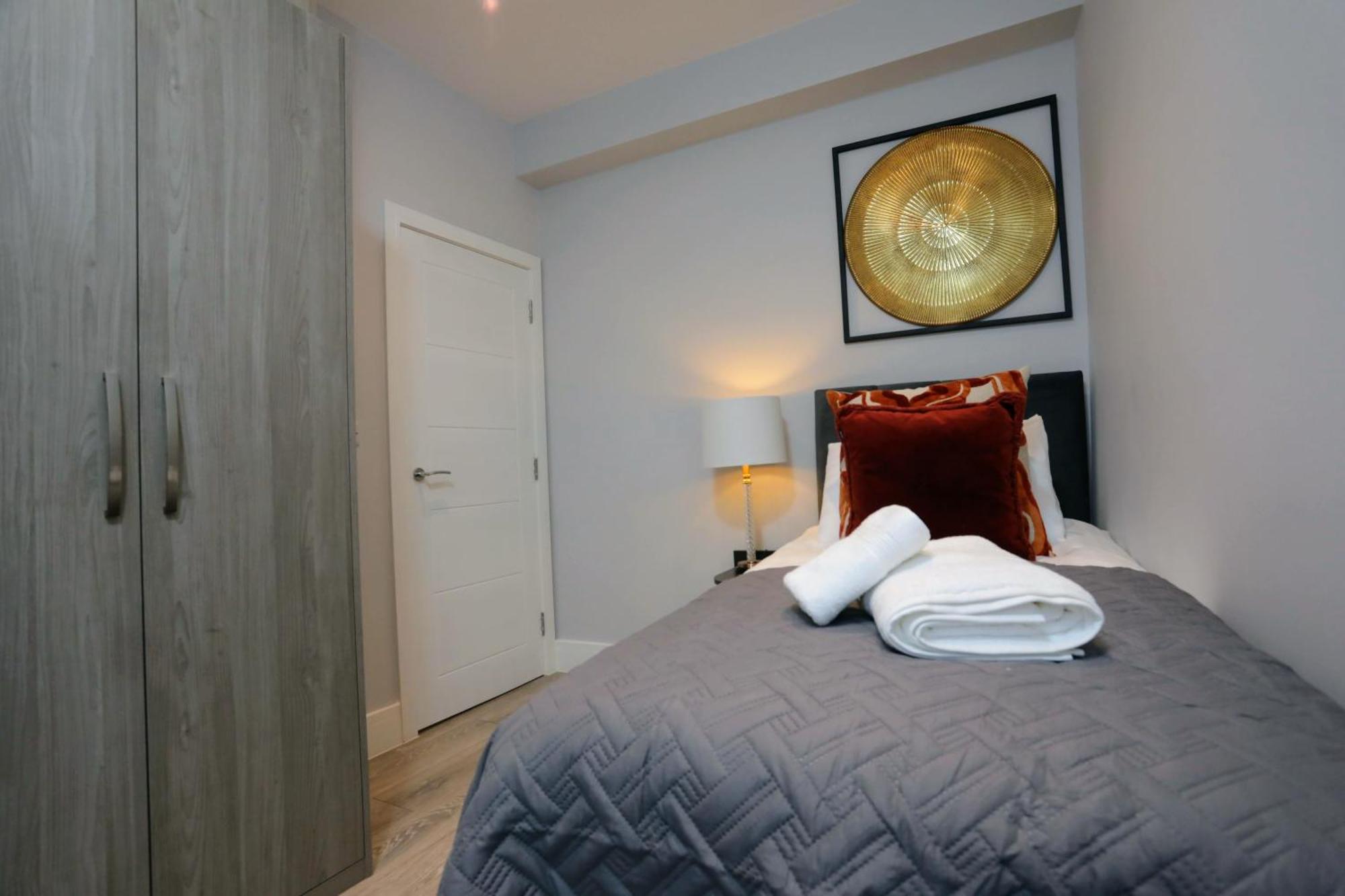 Aisiki Apartments At Stanhope Road, North Finchley, Airconditioned Multiple 2 Or 3-Bedroom, Pet-Friendly Duplex Flats, King Or Twin Beds, Airconditioned & Free Wi-Fi Zewnętrze zdjęcie