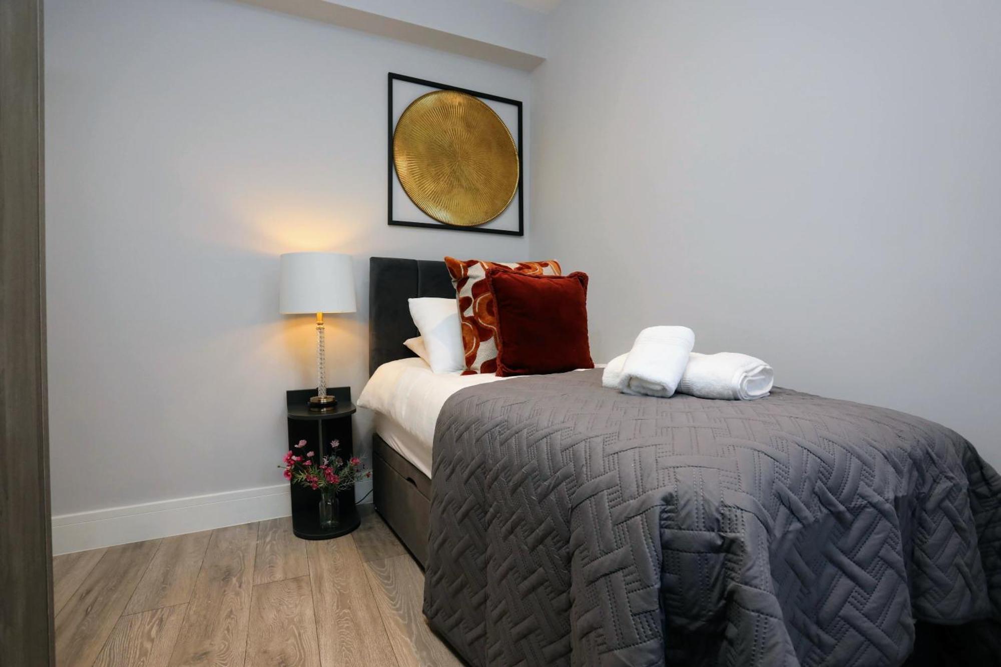 Aisiki Apartments At Stanhope Road, North Finchley, Airconditioned Multiple 2 Or 3-Bedroom, Pet-Friendly Duplex Flats, King Or Twin Beds, Airconditioned & Free Wi-Fi Zewnętrze zdjęcie