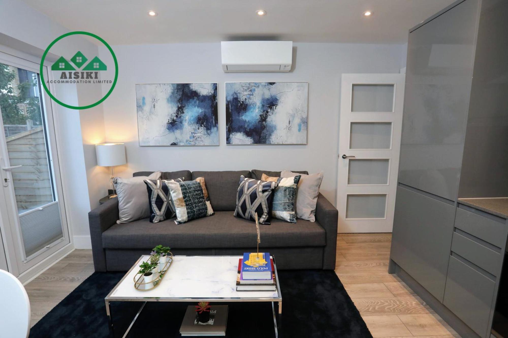 Aisiki Apartments At Stanhope Road, North Finchley, Airconditioned Multiple 2 Or 3-Bedroom, Pet-Friendly Duplex Flats, King Or Twin Beds, Airconditioned & Free Wi-Fi Zewnętrze zdjęcie