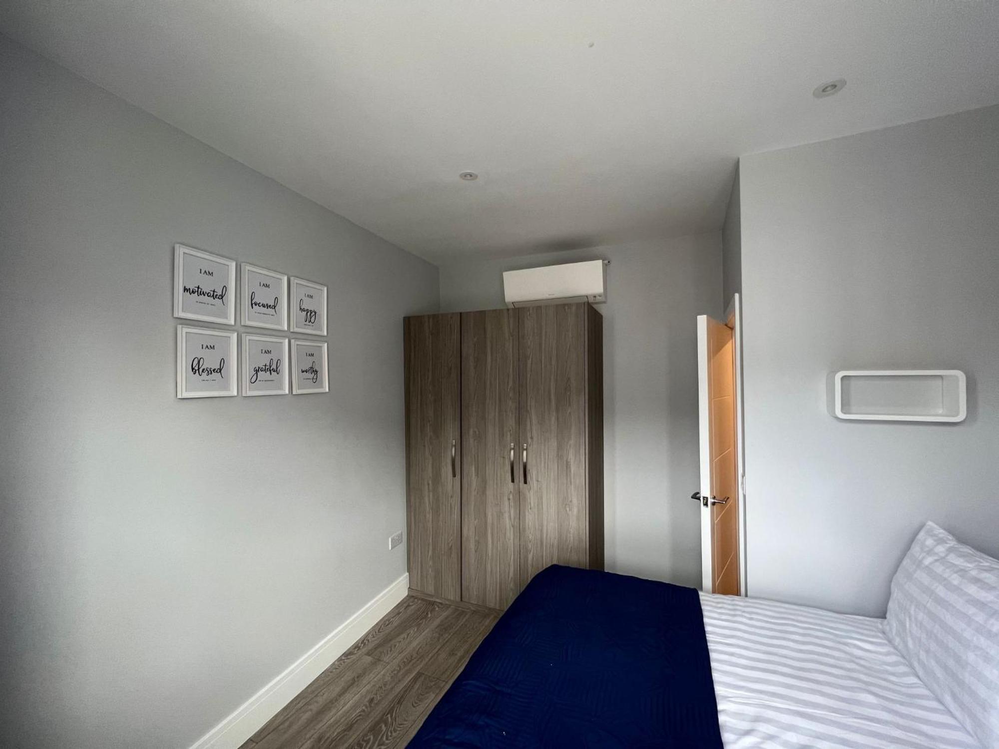Aisiki Apartments At Stanhope Road, North Finchley, Airconditioned Multiple 2 Or 3-Bedroom, Pet-Friendly Duplex Flats, King Or Twin Beds, Airconditioned & Free Wi-Fi Zewnętrze zdjęcie